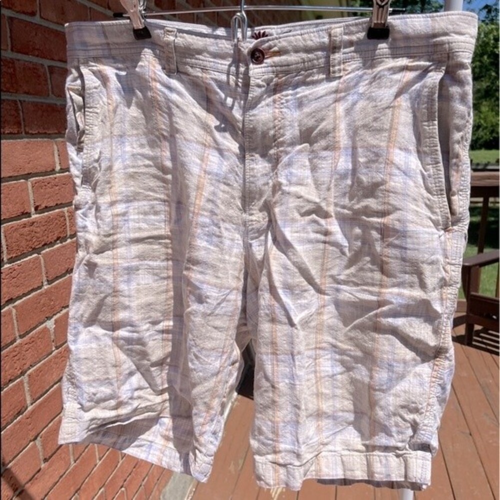 Tommy Bahama Paradise Nation Plaid Shorts Mens Size 34 Beige 75% Linen 25% Silk